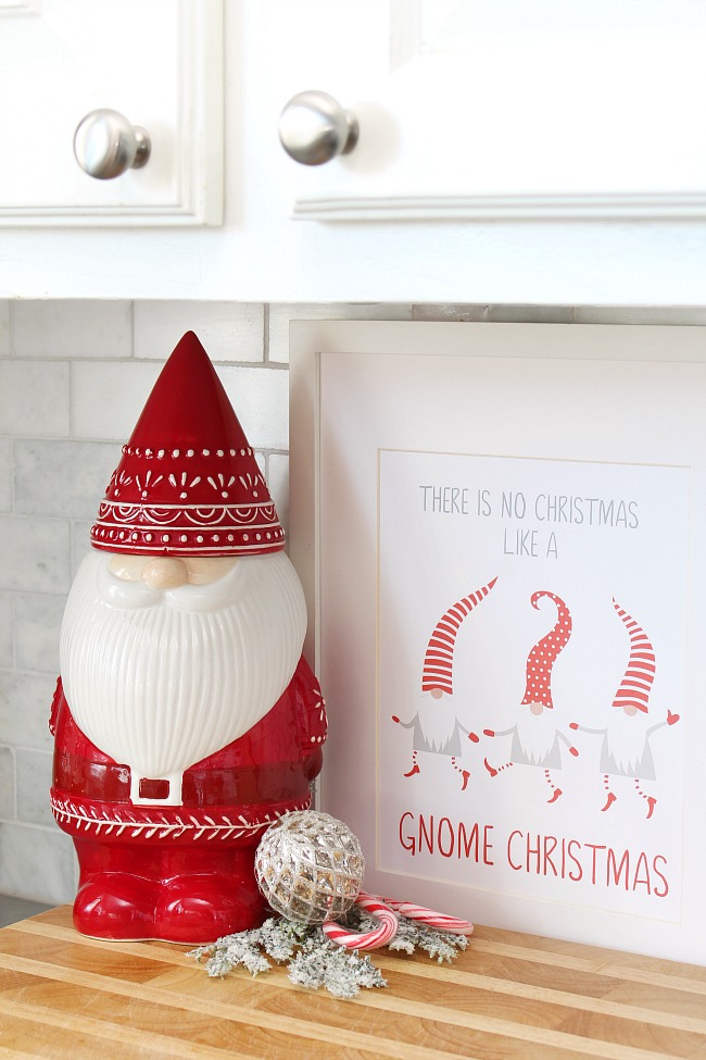 Free Christmas Printable - "There is no Christmas like a gnome Christmas" with cute gnome cookie jar.