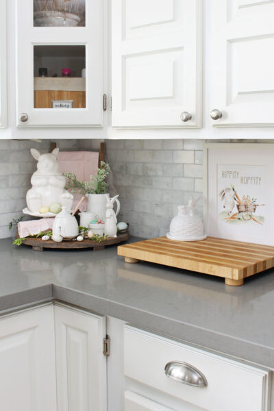 Pretty spring kitchen with Easter printable and bunny cookie jar.